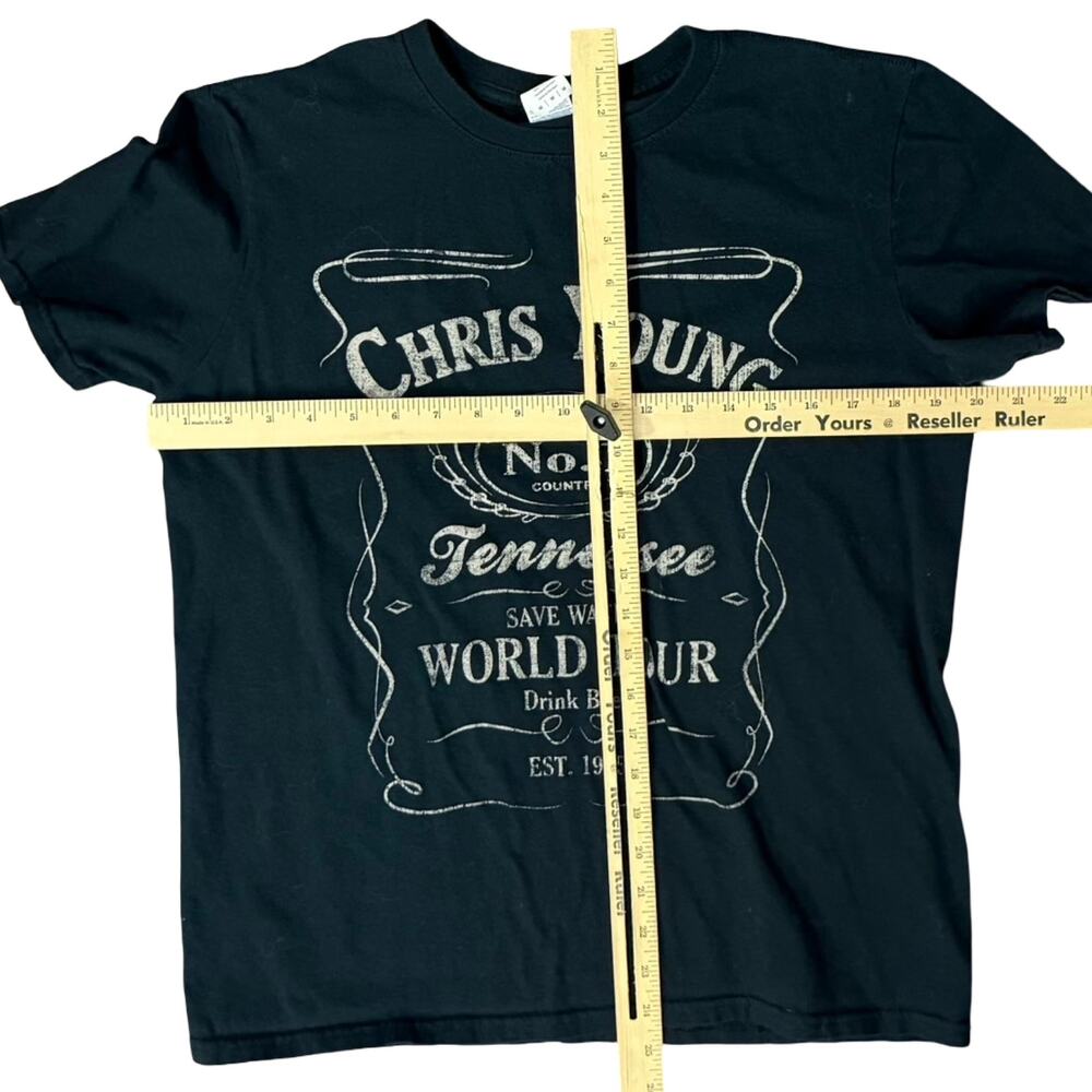 Chris Young Black 2016 World Tour Country Music Bourbon Logo T-Shirt Size M - Picture 3 of 6